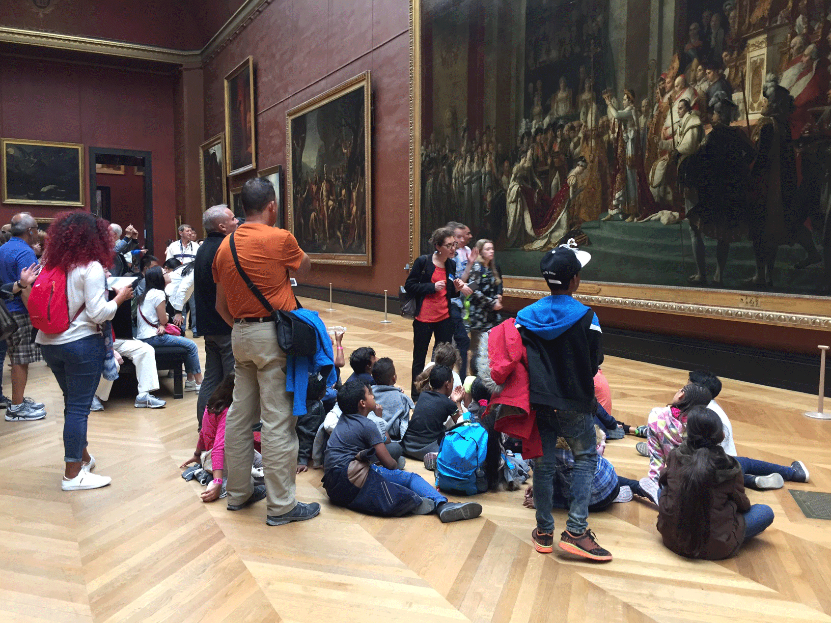 Devant le Sacre de l'Empereur - Classe découverte Paris