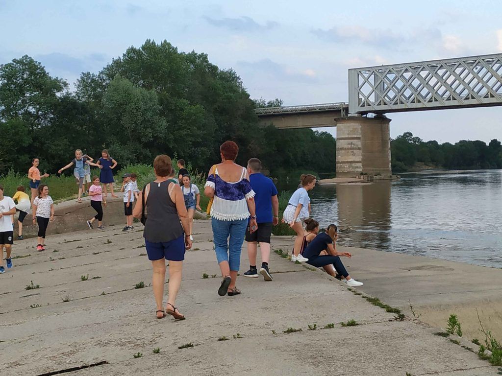 Sur la Loire à Saumur - Classe découverte Habitat et Vie Trogoldyte