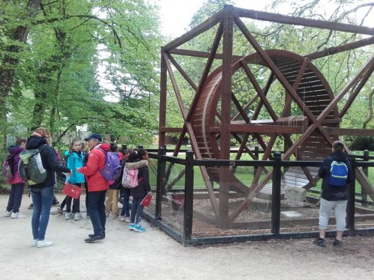 Clos Lucé cage à écureuil - Classe decouverte Val de Loire et ses chateaux -